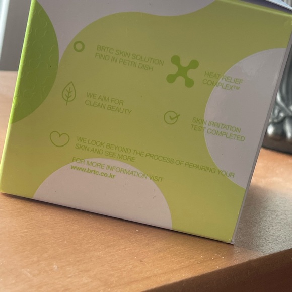 BRTC V10 Pore Cleansing Pads - Picture 3 of 6